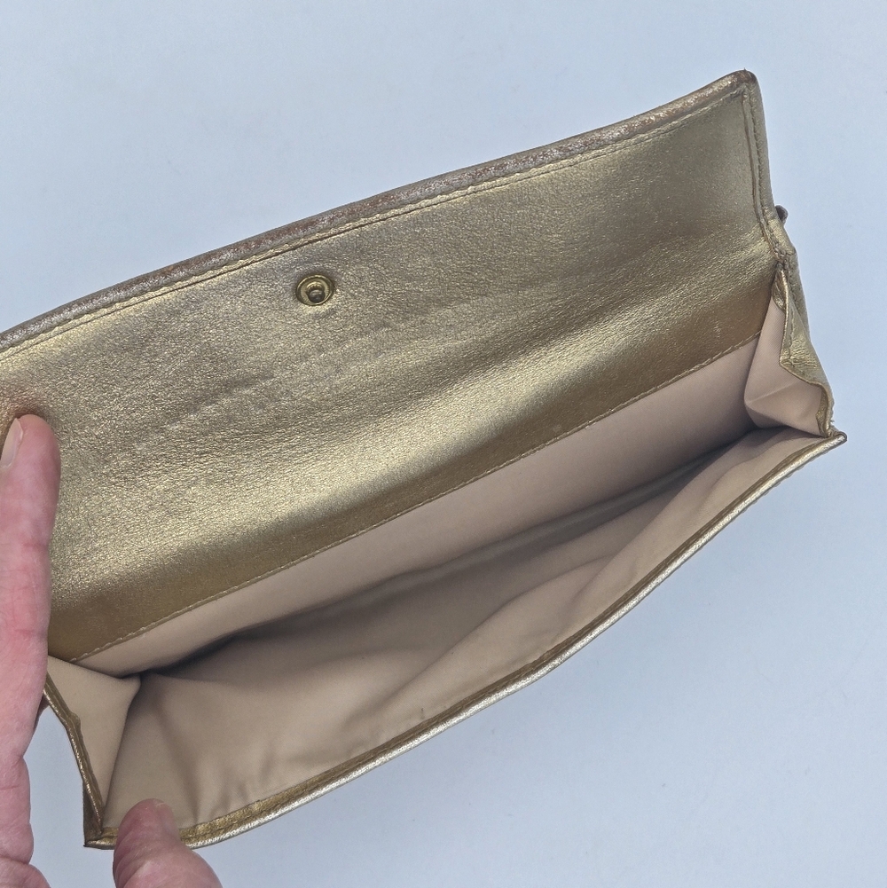Coach Turnlock Gold Signature C Wallet - Picture 3 of 14